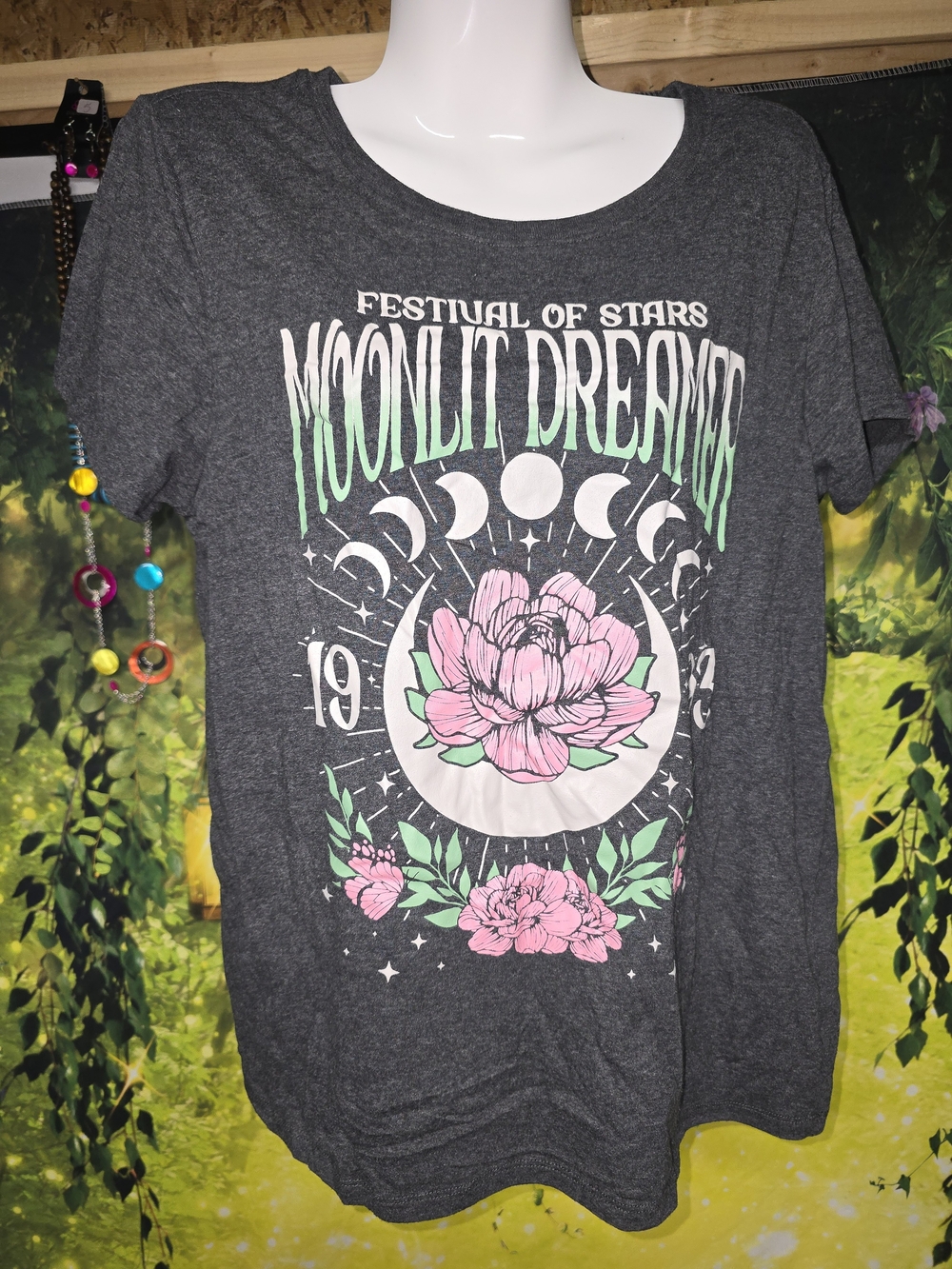#196 Moonlit Dreamer Festival Of Stars 1993 Graphic Scoop Neck Tee